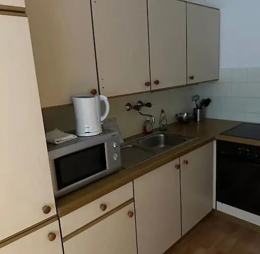 Apartment4 *